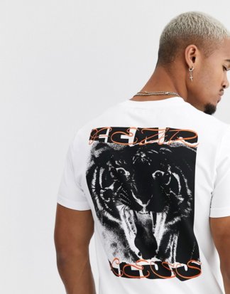 ASOS DESIGN - Enges T-Shirt mit Tigerprint am Rücken und farblich abgesetzter Textstickerei-Weiß