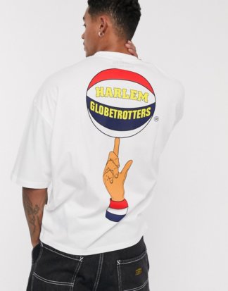 ASOS DESIGN - Harlem Globe Trotter - Oversized-T-Shirt, vorn und hinten bedruckt-Weiß