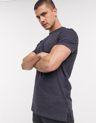 ASOS DESIGN - Lang geschnittenes T-Shirt mit Seitenschlitzen in verwaschenem Schwarz-Grau