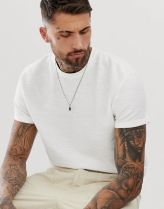 ASOS DESIGN - Legeres T-Shirt mit Rollärmeln aus schwerem Noppenstoff-Weiß