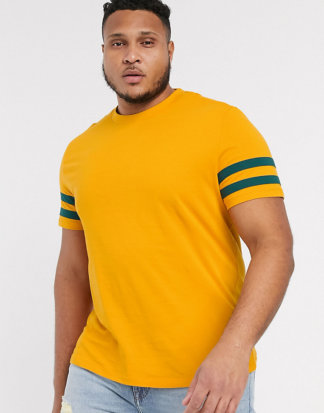 ASOS DESIGN Plus - T-Shirt aus Bio-Baumwolle mit abgesetzten Streifen an den Ärmeln in Gelb