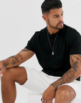 ASOS DESIGN - Schwarzes Pikee-Bio-T-Shirt mit Rundhalsausschnitt