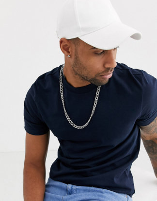ASOS DESIGN Tall - Bio-T-Shirt mit Rundhalsausschnitt in Marineblau-Navy
