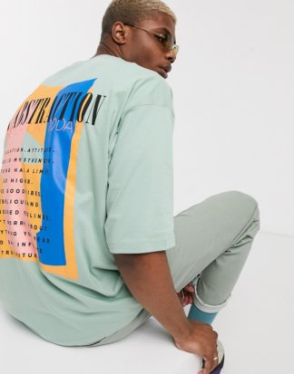 ASOS DESIGN - Übergroßes T-Shirt mit kleinem abstraktem Muster auf der Vorderseite und einem großen auf der Rückseite-Grün