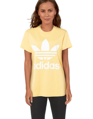 Adidas T-Shirt, Rundhals, gerader Schnitt gelb
