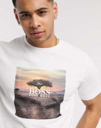 BOSS - Troaar - Weißes T-Shirt mit quadratischem Print