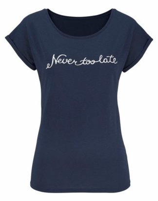 Beachtime T-Shirt mit modischem Sprüche Frontdruck "Never too late"