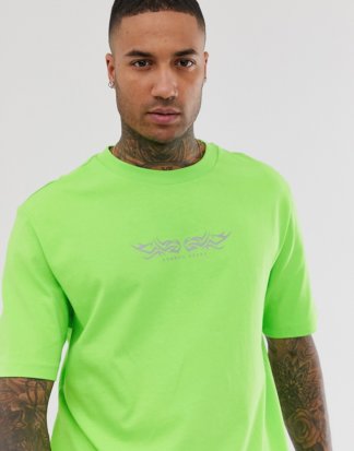 Bershka - Grünes T-Shirt mit Print auf der Brust