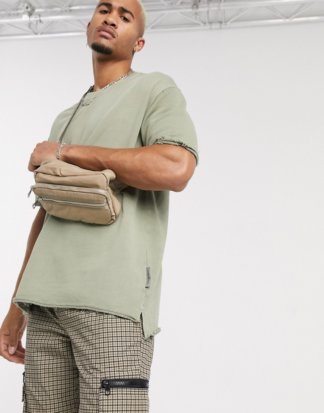 Bershka - Kastiges T-Shirt in Khaki-Grün