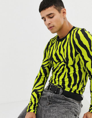 COLLUSION - Enges, langärmliges Shirt mit Zebra-Print-Grün