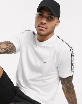 Calvin Klein - Exclusive - Weißes T-Shirt mit Logostreifen