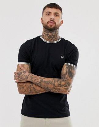 Fred Perry - Schwarzes T-Shirt mit zwei Zierstreifen