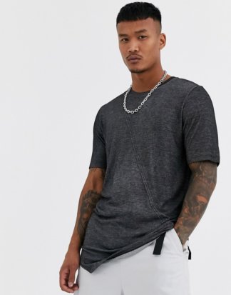 Jack & Jones - Originals - Lang geschnittenes T-Shirt in Schwarz mit unverarbeitetem Saum