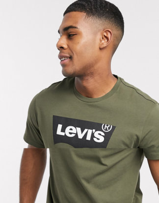 Levi's - T-Shirt in Khaki mit Fledermauslogo-Stone