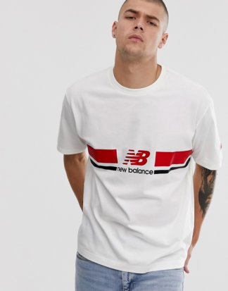 New Balance - Athletics - Weißes T-Shirt mit Logo auf der Brust