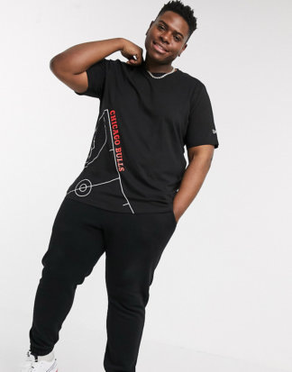 New Era Plus - NBA Chicago Bulls - Schwarzes Court-T-Shirt
