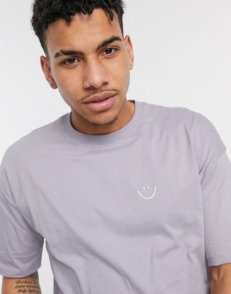 New Look - Besticktes T-Shirt in Violett
