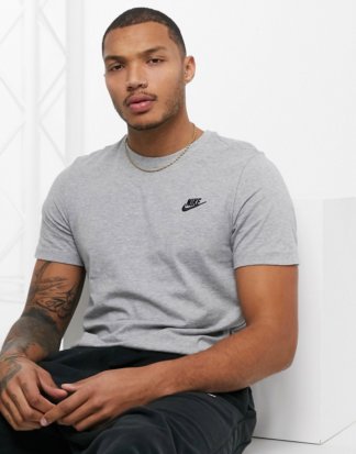 Nike Club - Futura - Graues T-Shirt