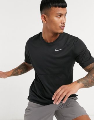 Nike Running - Breathe - Schwarzes T-Shirt