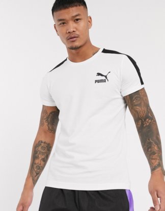 Puma - t7 - Schmal geschnittenes T-Shirt in Weiß