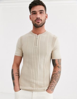 River Island - T-Shirt in Strickoptik mit Stehkragen in Stone-Steingrau