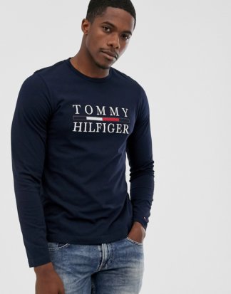 Tommy Hilfiger - Langärmliges Shirt in Navy mit großem Print auf der Brust