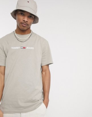 Tommy Jeans - T-Shirt in Stone mit kleinem Logo auf der Brust