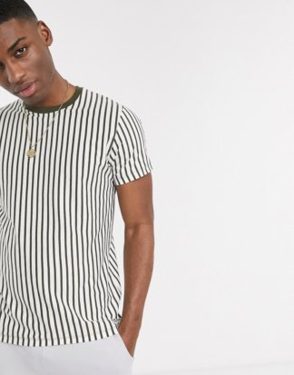 Topman - T-Shirt in Khaki & Weiß gestreift-Grün