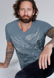 V-Shirt aus Slub Yarn mit Vintage Print Farbe : cliff grey , Größe: L