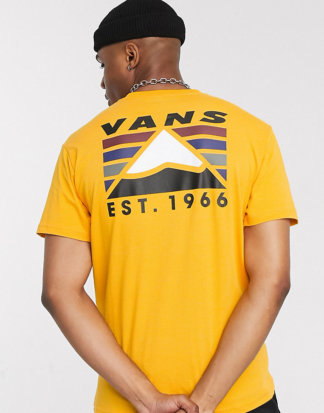 Vans - Mountain - T-Shirt in Gelb, exklusiv bei ASOS-Kupfer