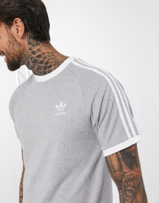 adidas Originals - T-Shirt mit 3 Streifen in Grau-Navy