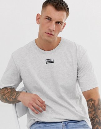 adidas Originals - Vocal - T-Shirt mit mittigem Logo in Grau
