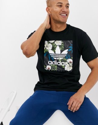 adidas - Skateboarding - T-Shirt mit tropischem Kleeblattaufdruck in Schwarz