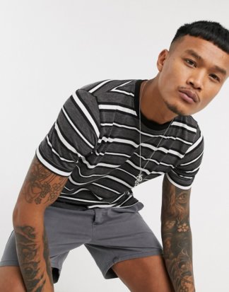 boohooMAN - T-Shirt mit horiztonalen Streifen in Schwarz und Weiß