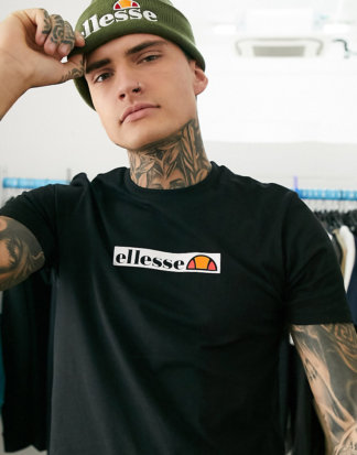 ellesse - Connecty - Schwarzes T-Shirt mit Logofeld, exklusiv bei ASOS
