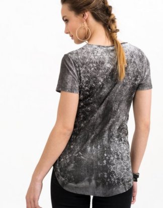 trueprodigy T-Shirt "Holy cross" mit Print und Plättchen