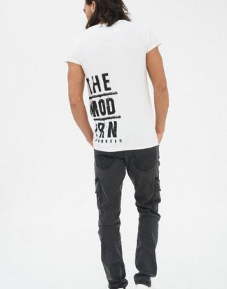 trueprodigy T-Shirt "New York City" mit auffälligem Print auf der Seite