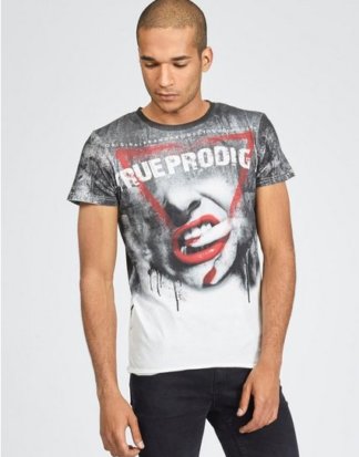 trueprodigy T-Shirt "Red Lips C-Neck" mit Motivprint